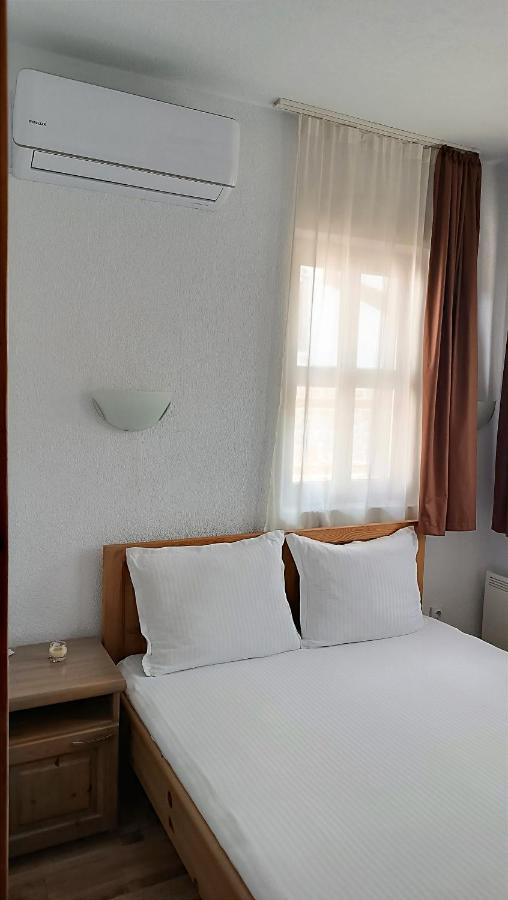 Guesthouse White Margarit Melnik  Exterior photo
